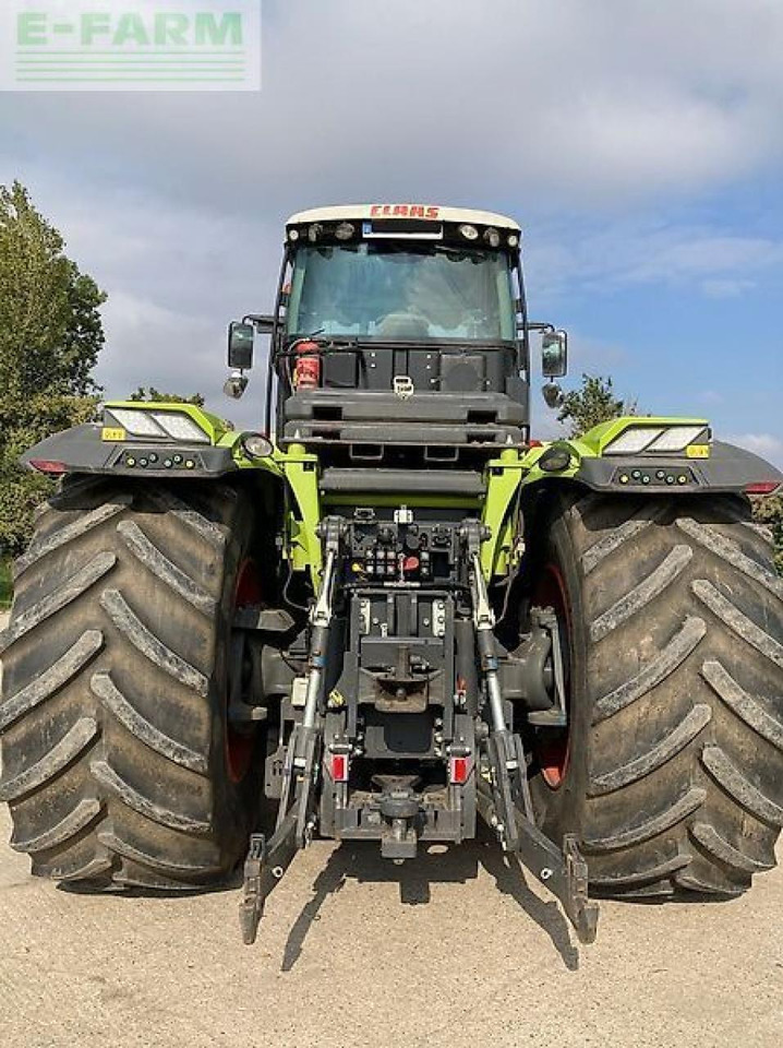 Tracteur agricole CLAAS xerion 5000 trac TRAC