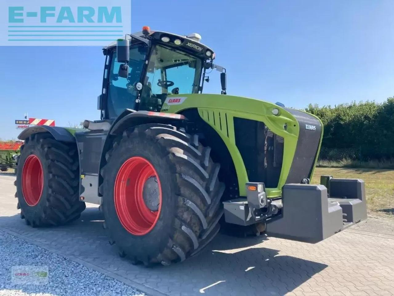 Tracteur agricole CLAAS xerion 5000 trac TRAC