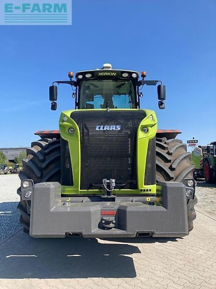 Tracteur agricole CLAAS xerion 5000 trac TRAC