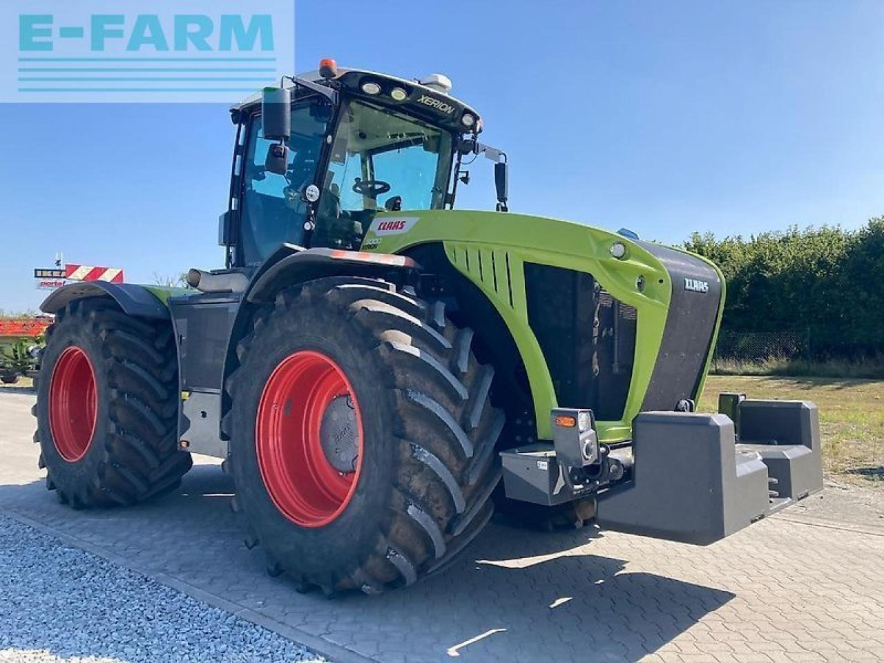 Tracteur agricole CLAAS xerion 5000 trac TRAC