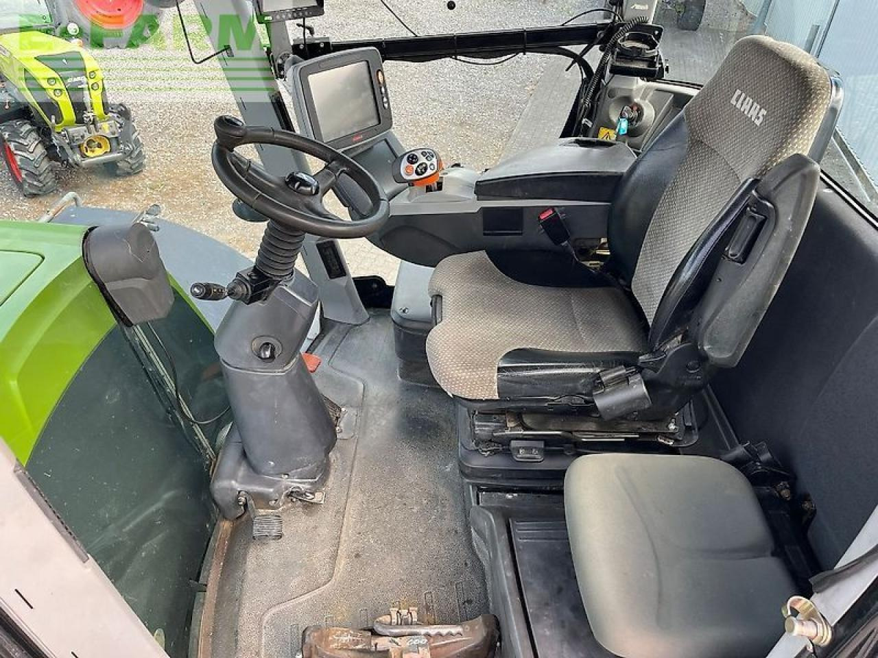 Tracteur agricole CLAAS xerion 5000 trac TRAC