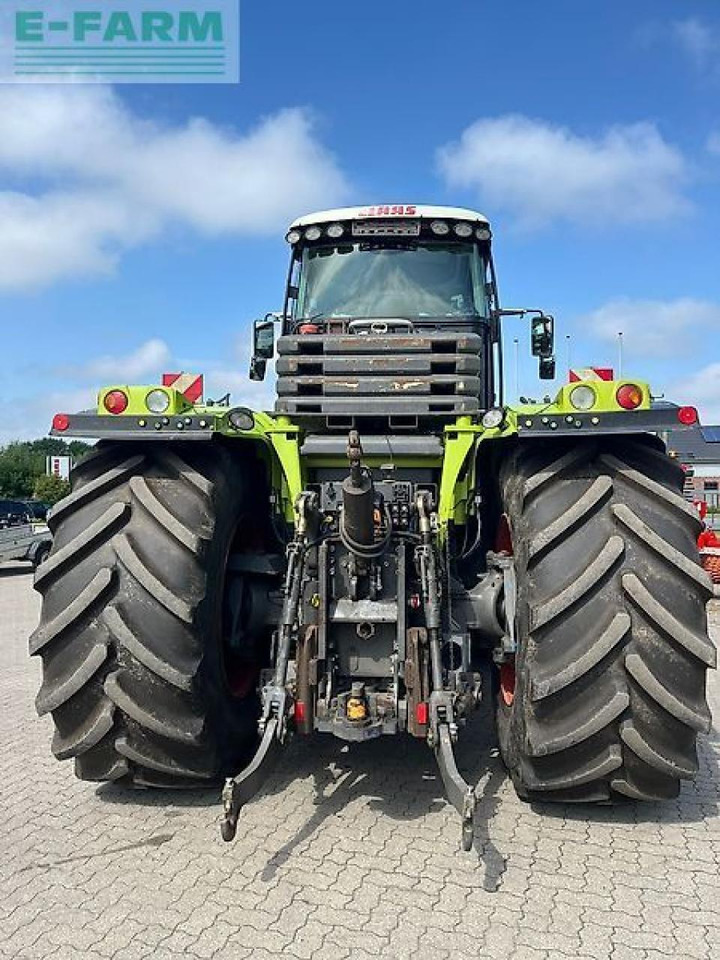 Tracteur agricole CLAAS xerion 5000 trac TRAC