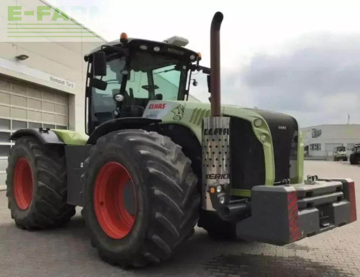 Tracteur agricole CLAAS xerion 5000 trac TRAC