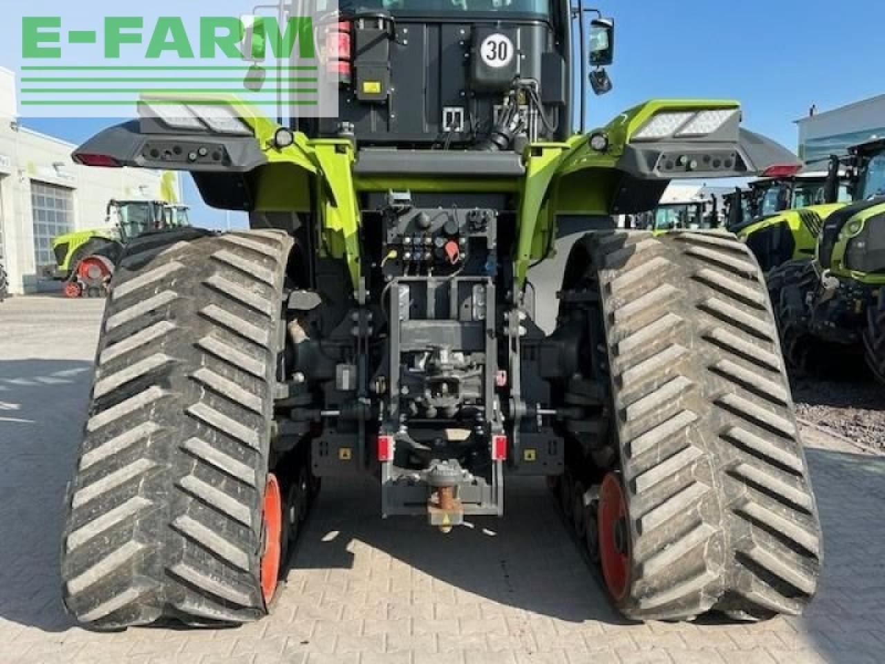 Tracteur agricole CLAAS xerion 5000 trac ts