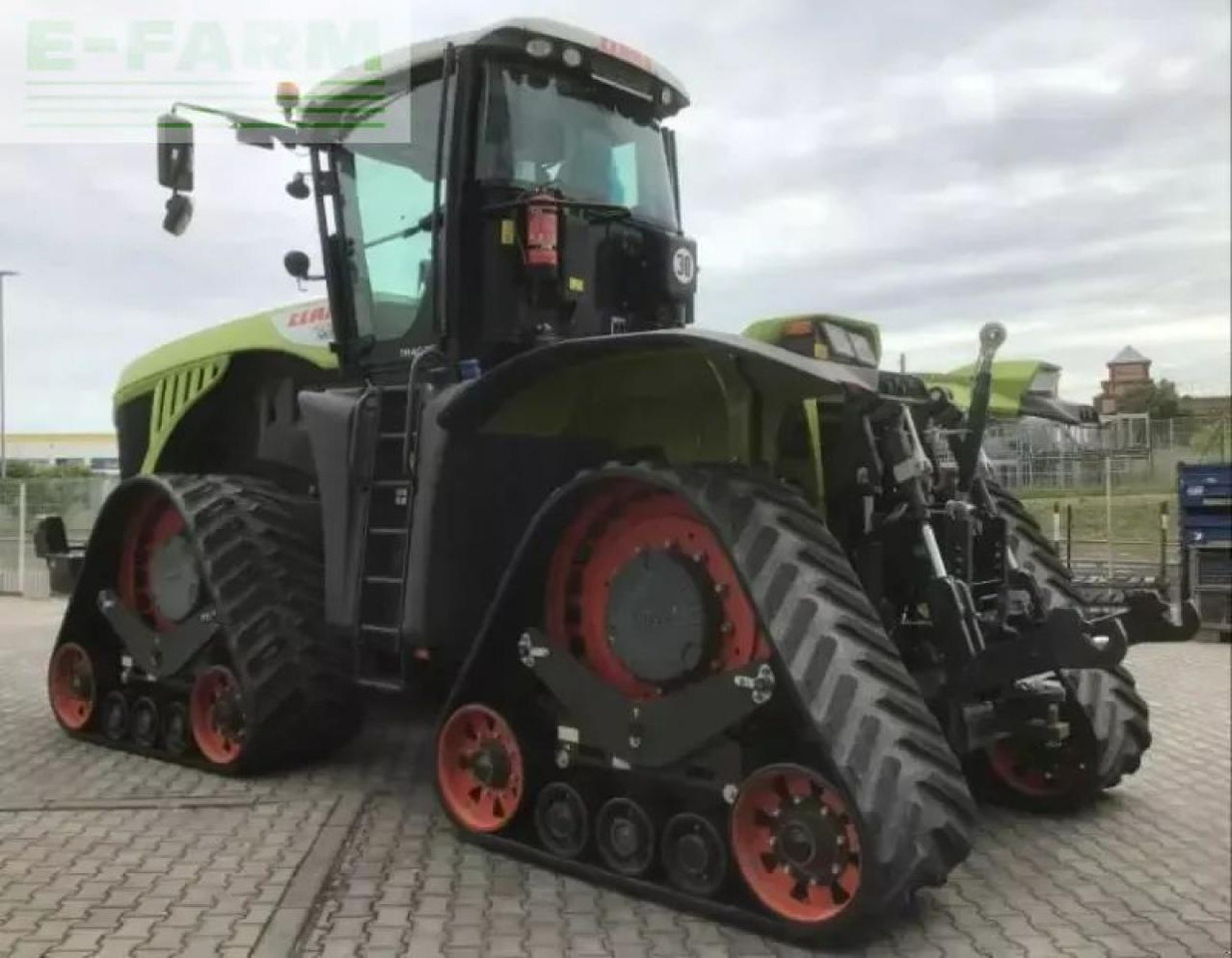Tracteur agricole CLAAS xerion 5000 trac ts TRAC TS