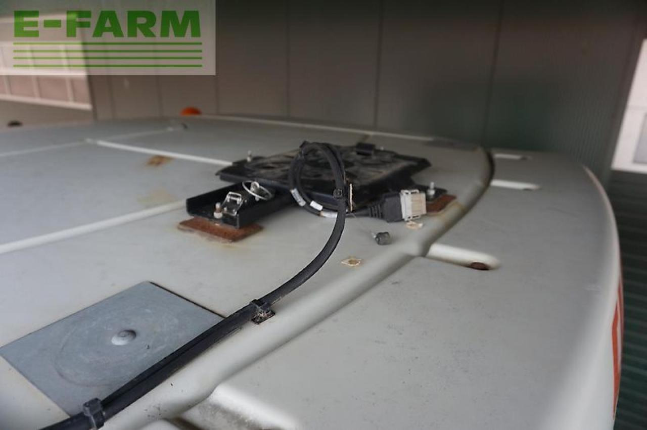 Tracteur agricole CLAAS xerion 5000 trac vc