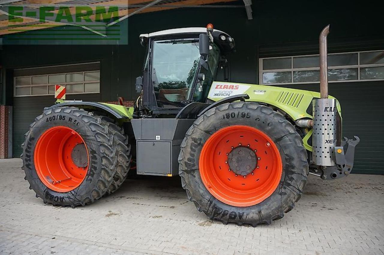 Tracteur agricole CLAAS xerion 5000 trac vc
