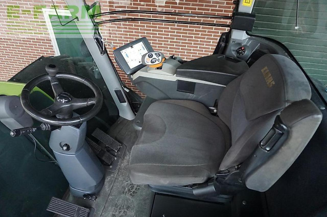 Tracteur agricole CLAAS xerion 5000 trac vc