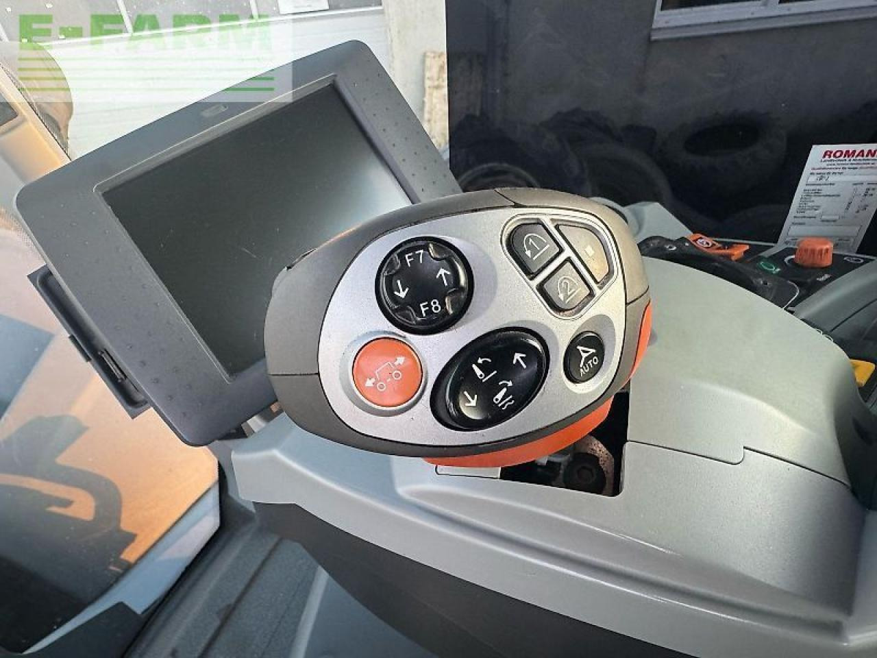 Tracteur agricole CLAAS xerion 5000 trac vc