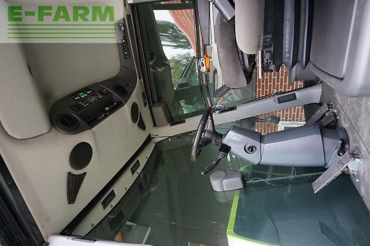 Tracteur agricole CLAAS xerion 5000 trac vc