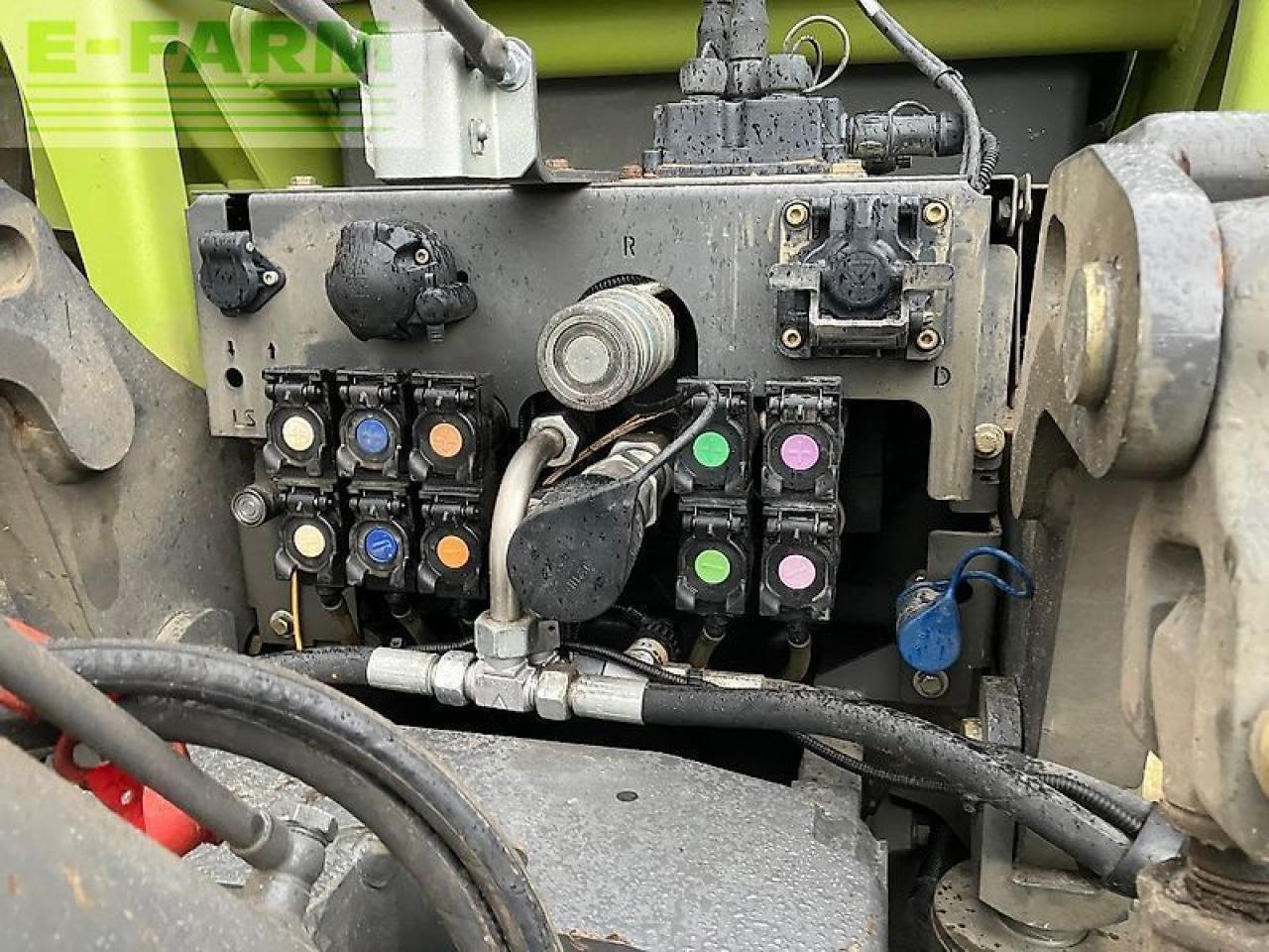 Tracteur agricole CLAAS xerion 5000 trac vc TRAC VC