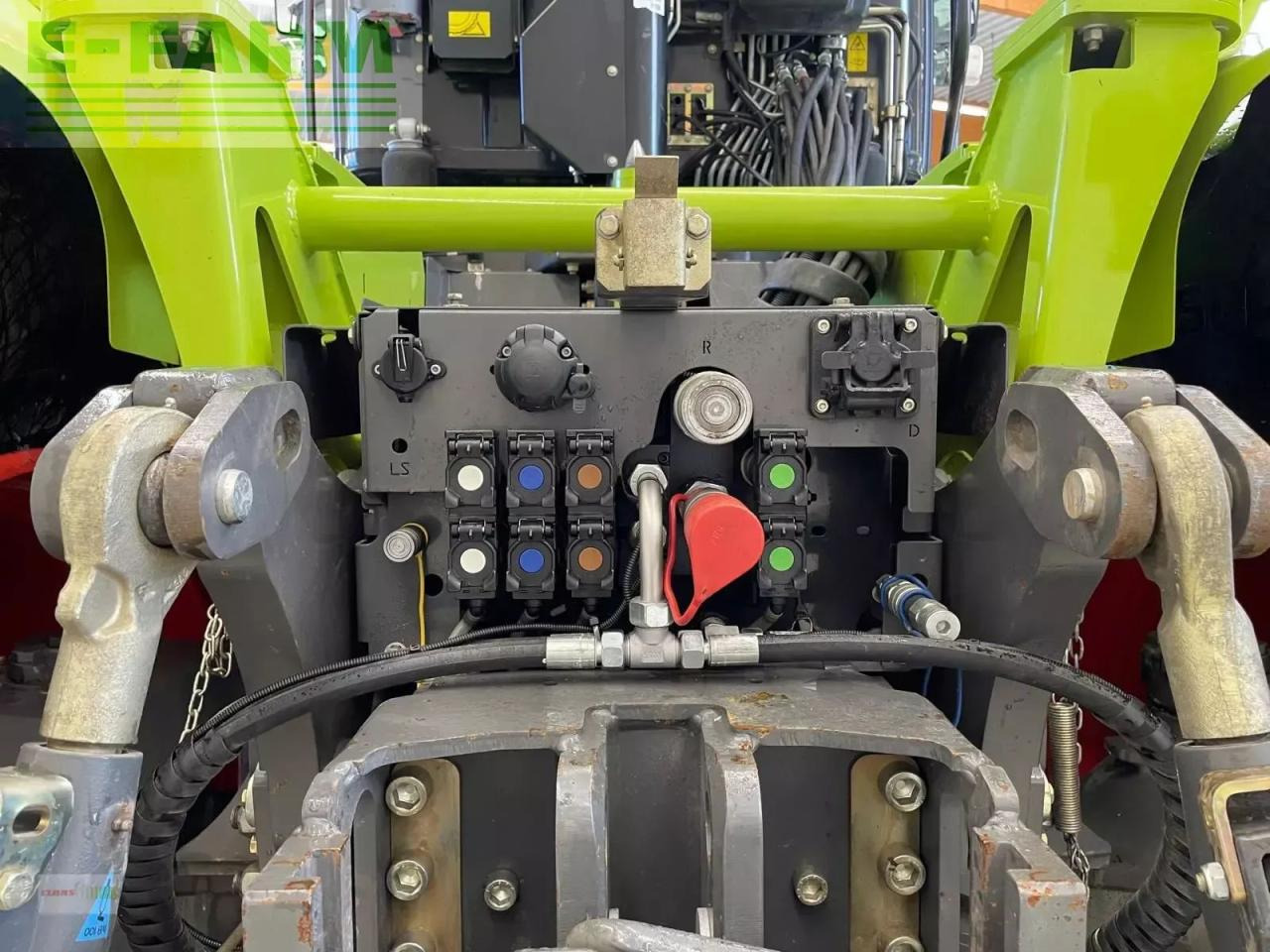 Tracteur agricole CLAAS xerion 5000 trac vc TRAC VC