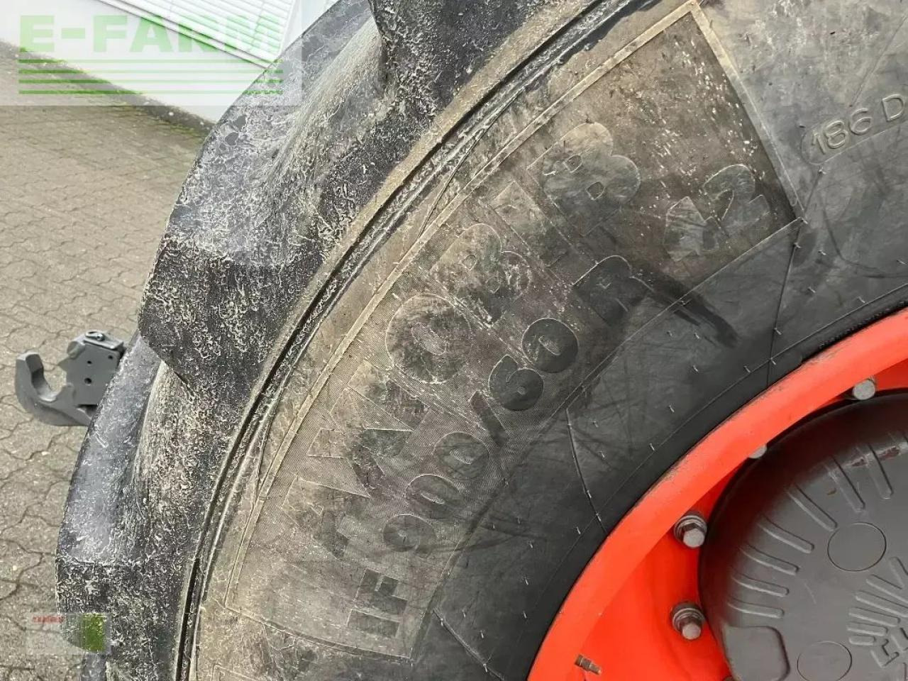 Tracteur agricole CLAAS xerion 5000 trac vc TRAC VC