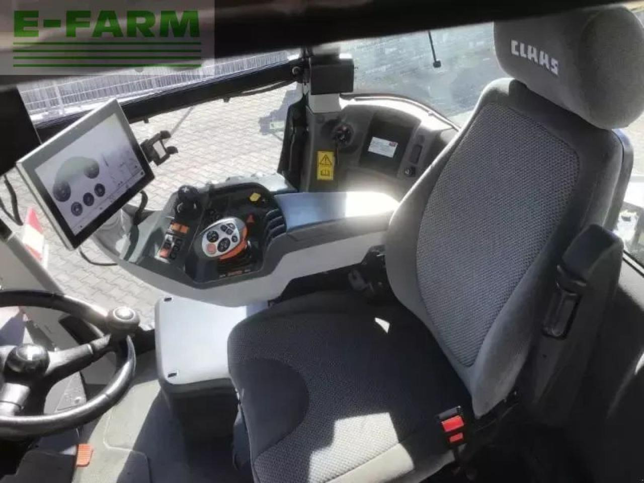 Tracteur agricole CLAAS xerion 5000 trac vc TRAC VC