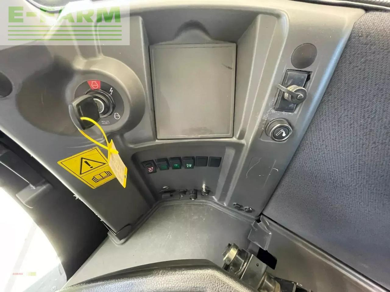 Tracteur agricole CLAAS xerion 5000 trac vc TRAC VC