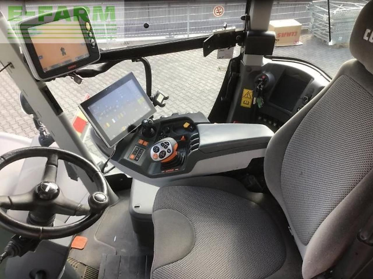 Tracteur agricole CLAAS xerion 5000 trac vc TRAC VC