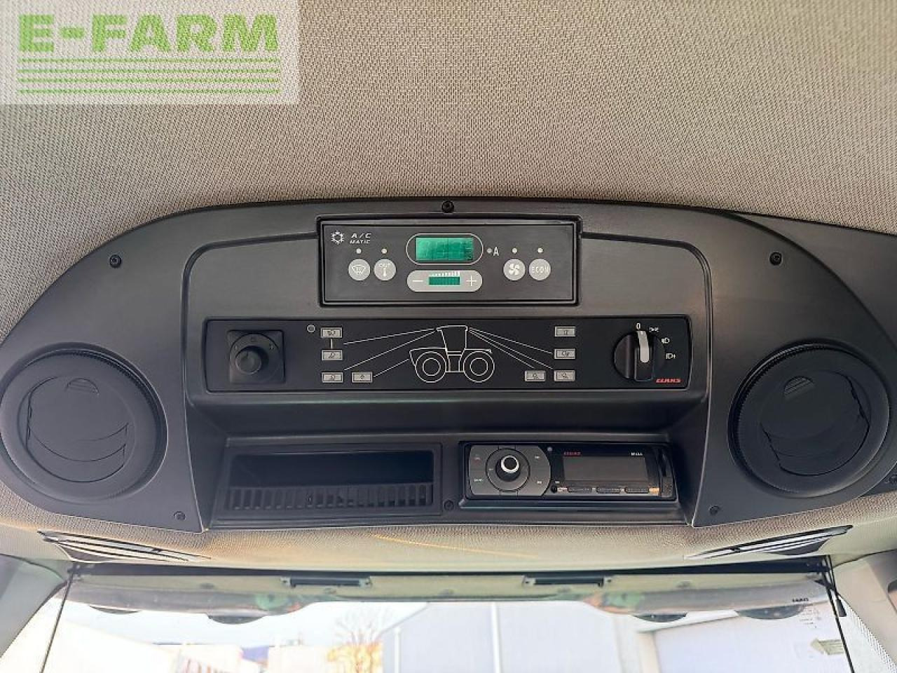 Tracteur agricole CLAAS xerion 5000 trac vc TRAC VC