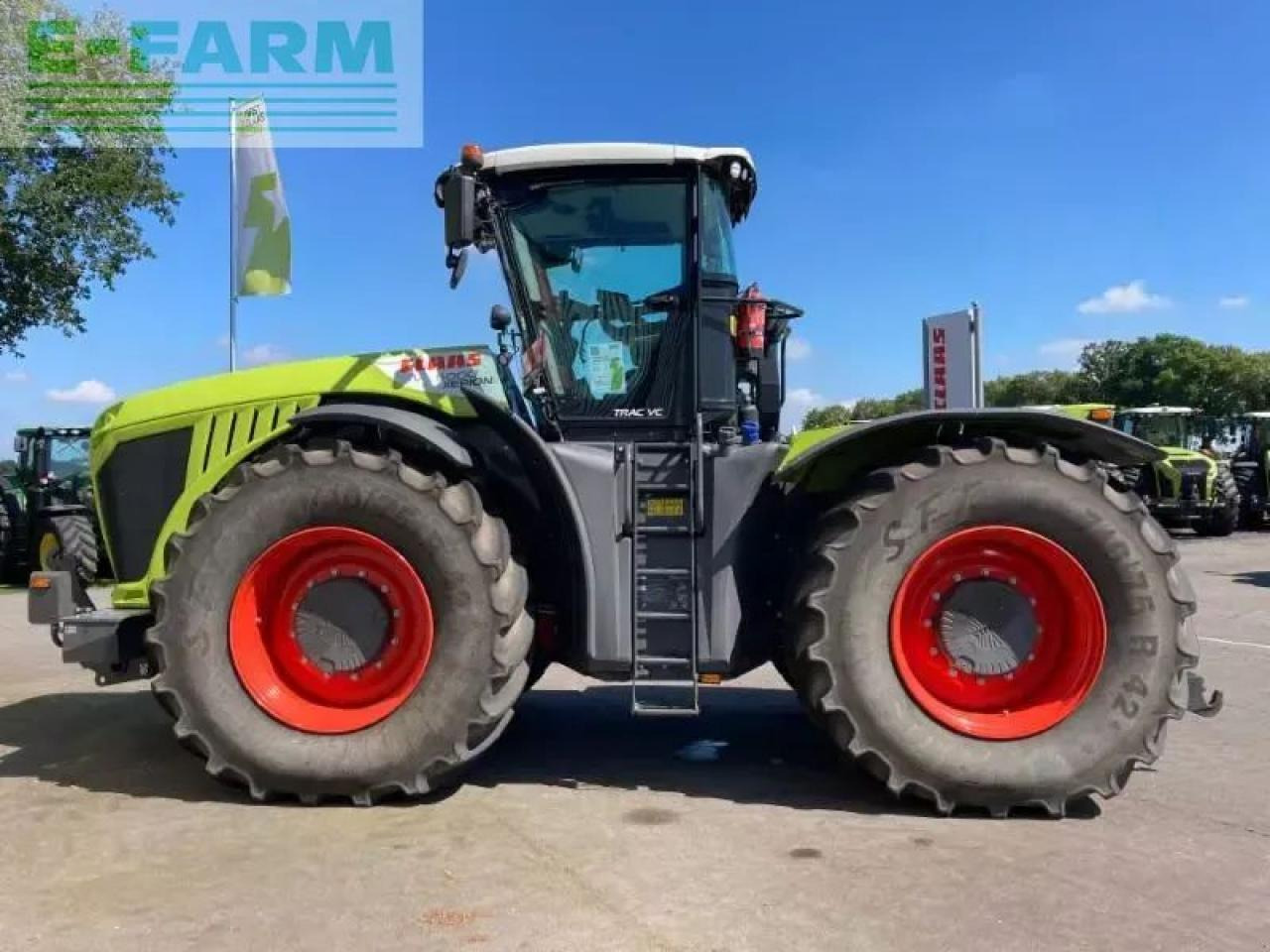 Tracteur agricole CLAAS xerion 5000 trac vc TRAC VC