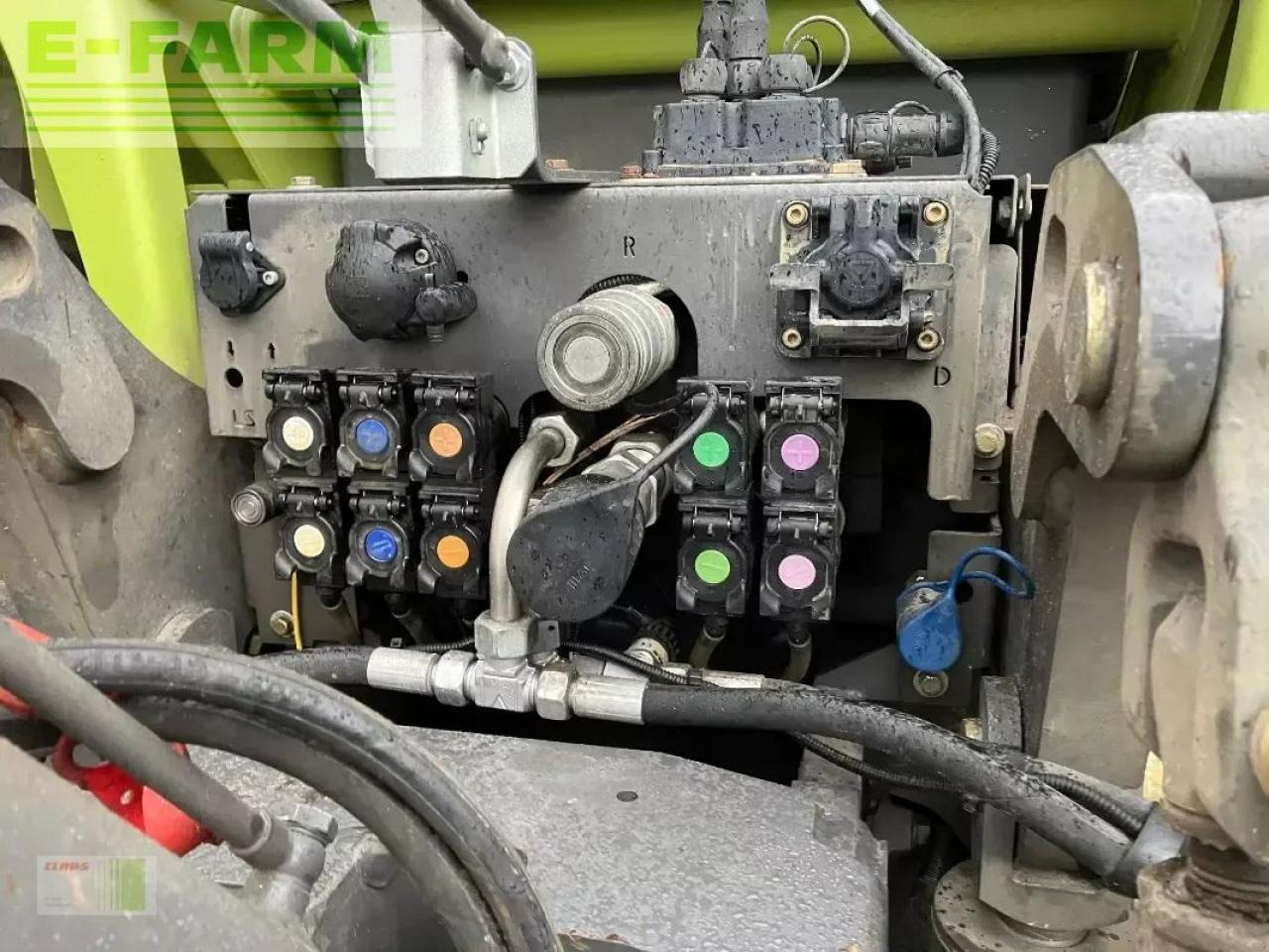 Tracteur agricole CLAAS xerion 5000 trac vc TRAC VC