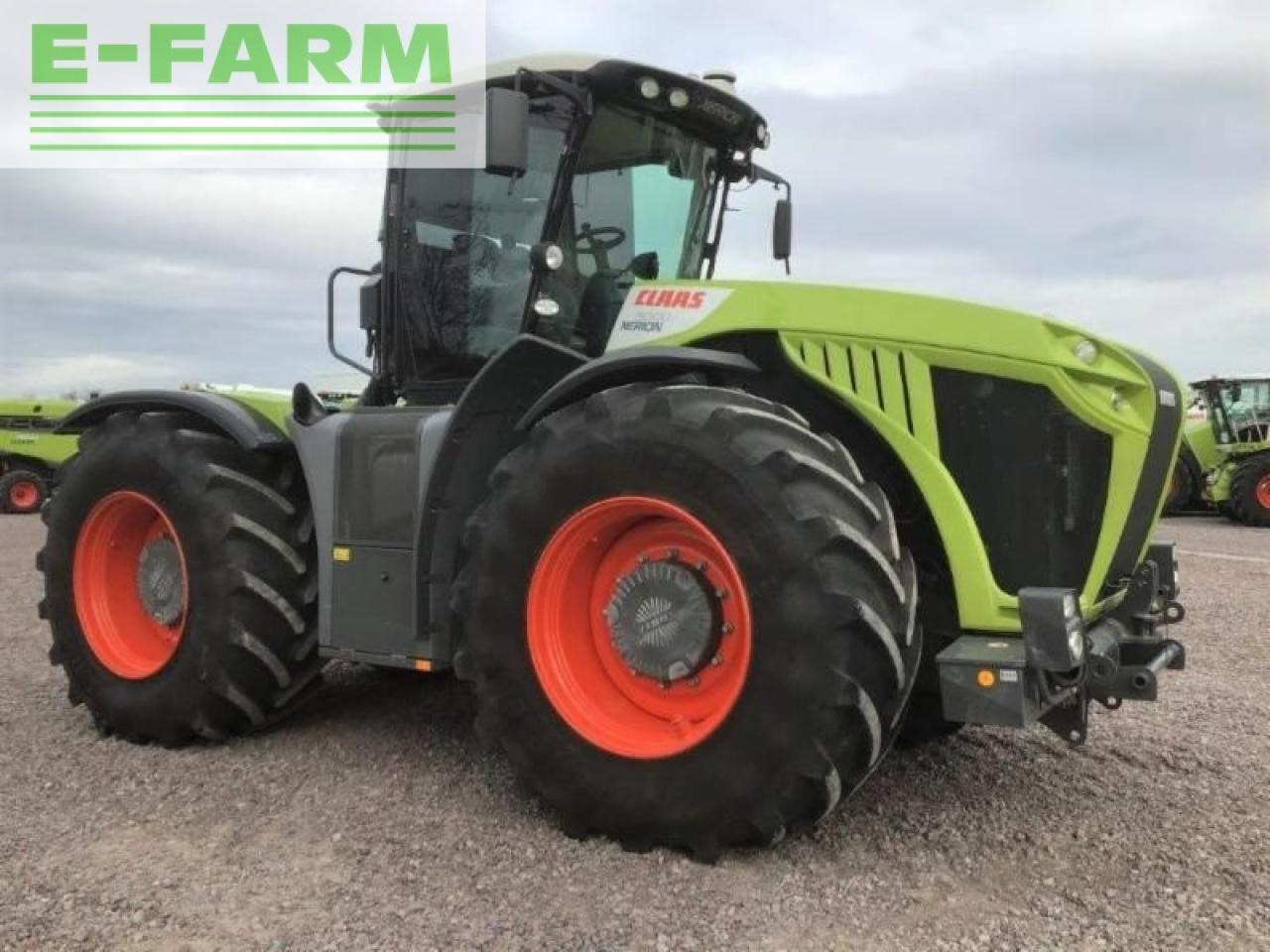 Tracteur agricole CLAAS xerion 5000 trac vc TRAC VC
