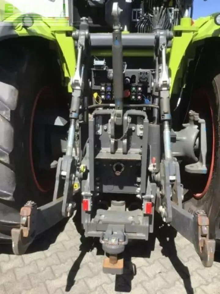 Tracteur agricole CLAAS xerion 5000 trac vc TRAC VC