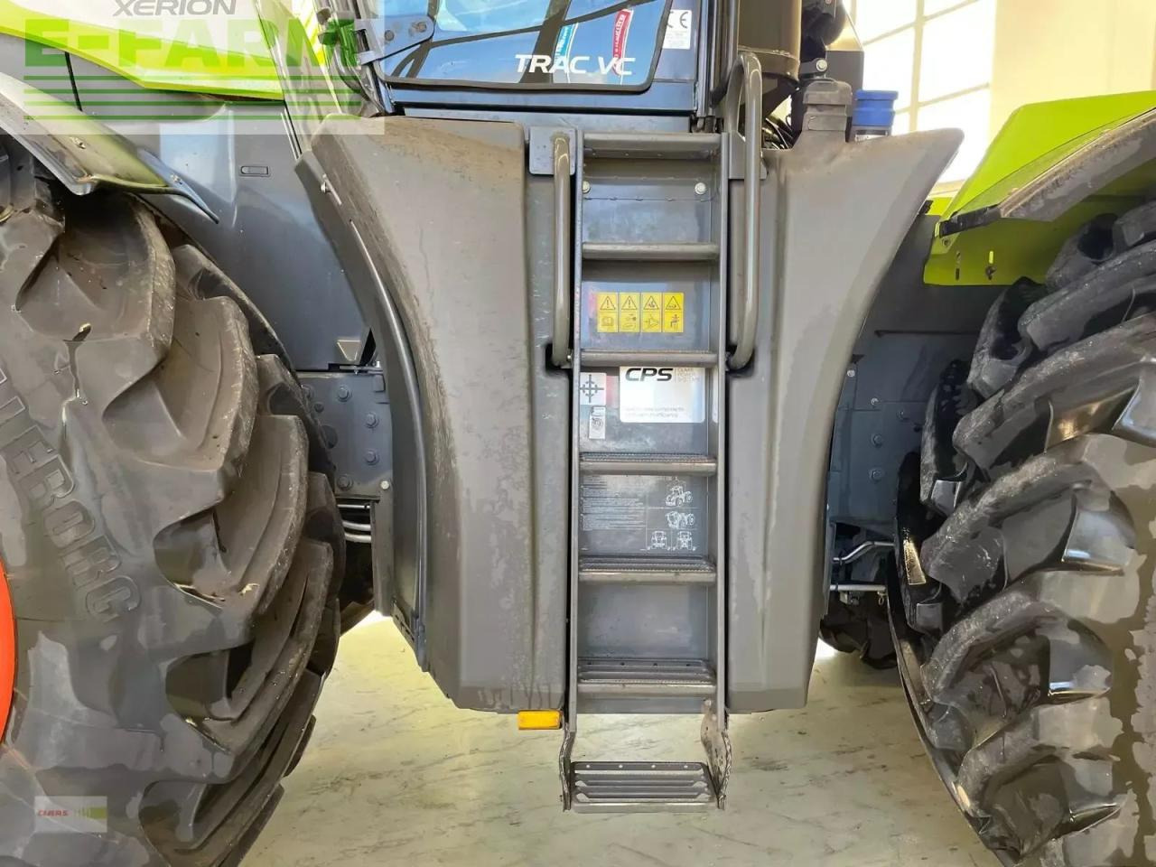 Tracteur agricole CLAAS xerion 5000 trac vc TRAC VC