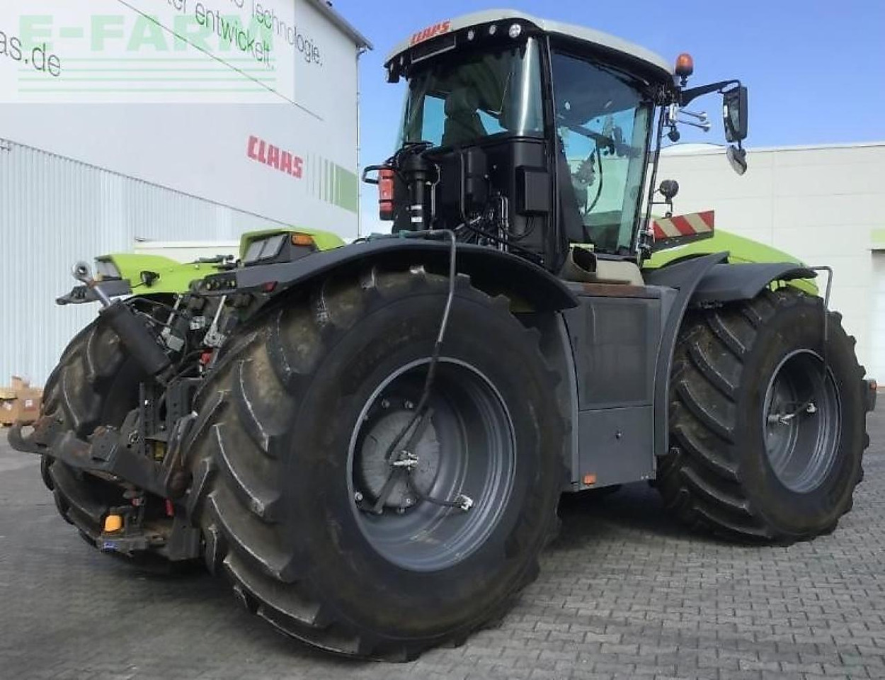 Tracteur agricole CLAAS xerion 5000 trac vc TRAC VC