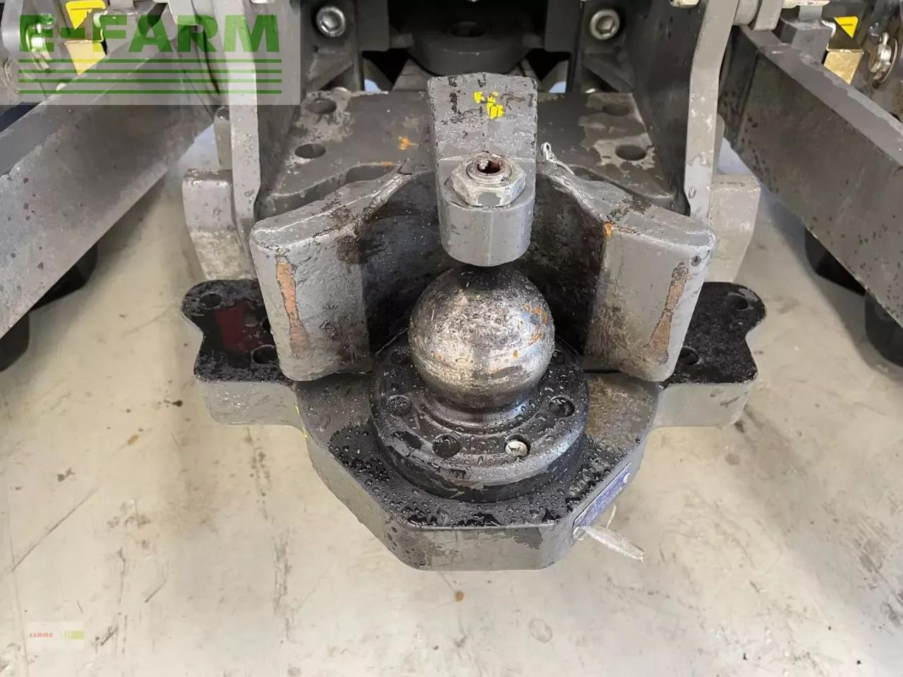 Tracteur agricole CLAAS xerion 5000 trac vc TRAC VC