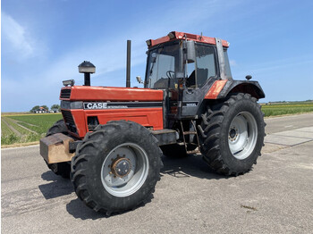 Tracteur agricole Case IH 1455 XL