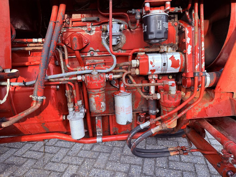 Tracteur agricole Case IH 845 XL