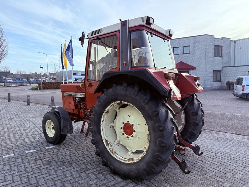 Tracteur agricole Case IH 845 XL