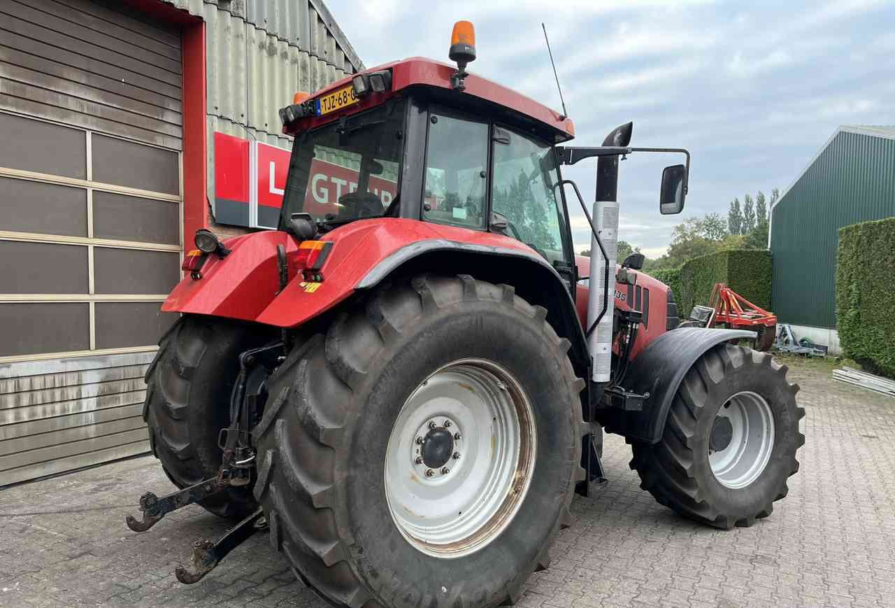 Tracteur agricole Case-IH CVX 1135 Tractoren