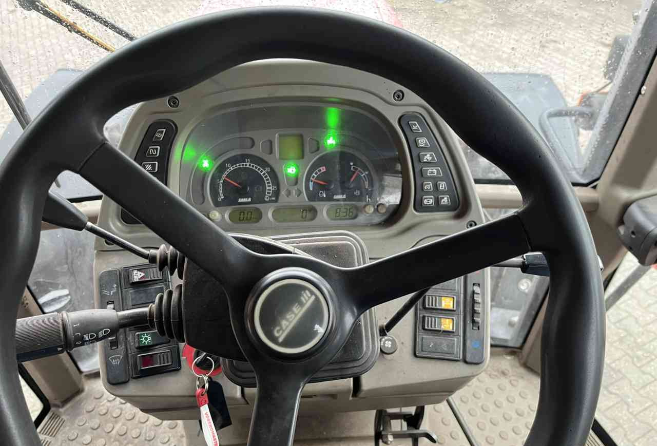 Tracteur agricole Case-IH CVX 1135 Tractoren