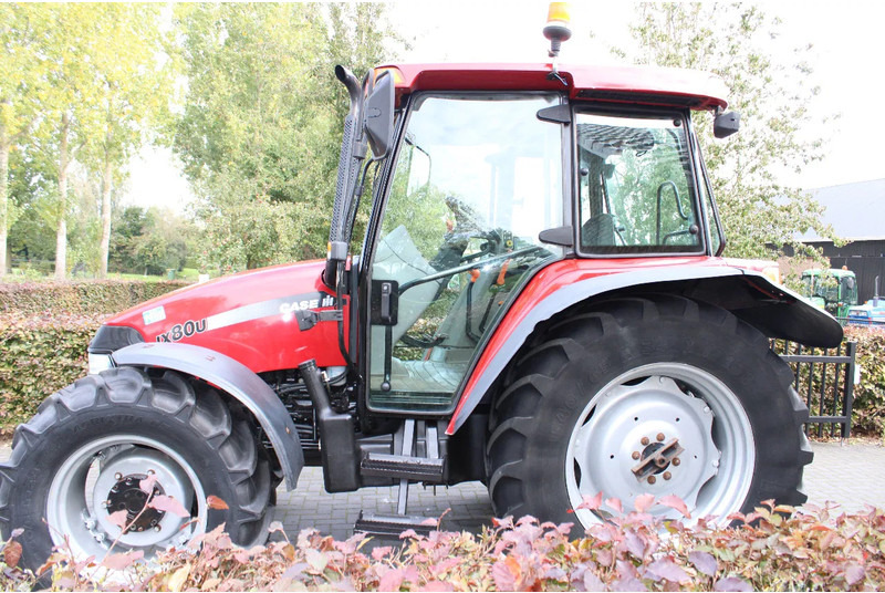 Tracteur agricole Case IH JX80U