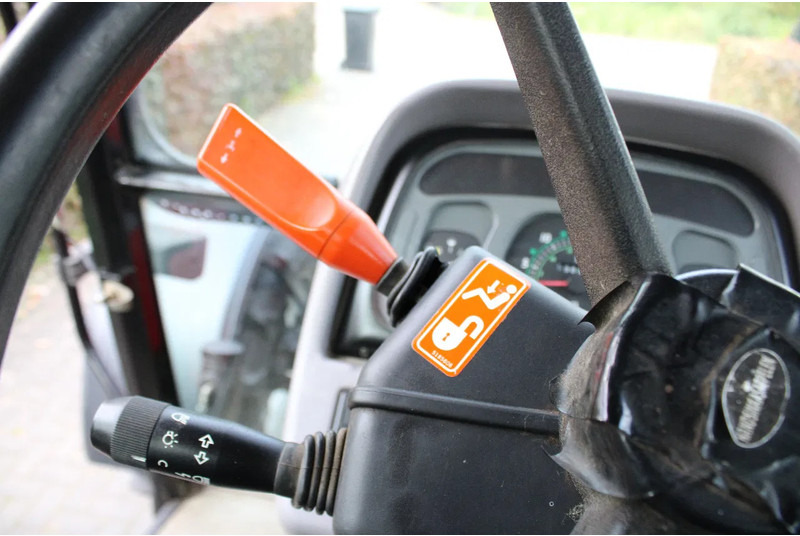 Tracteur agricole Case IH JX80U