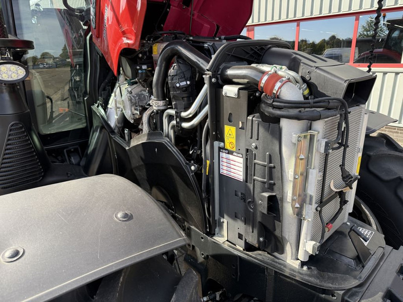 Tracteur agricole Case IH Maxxum 150 CVXDrive