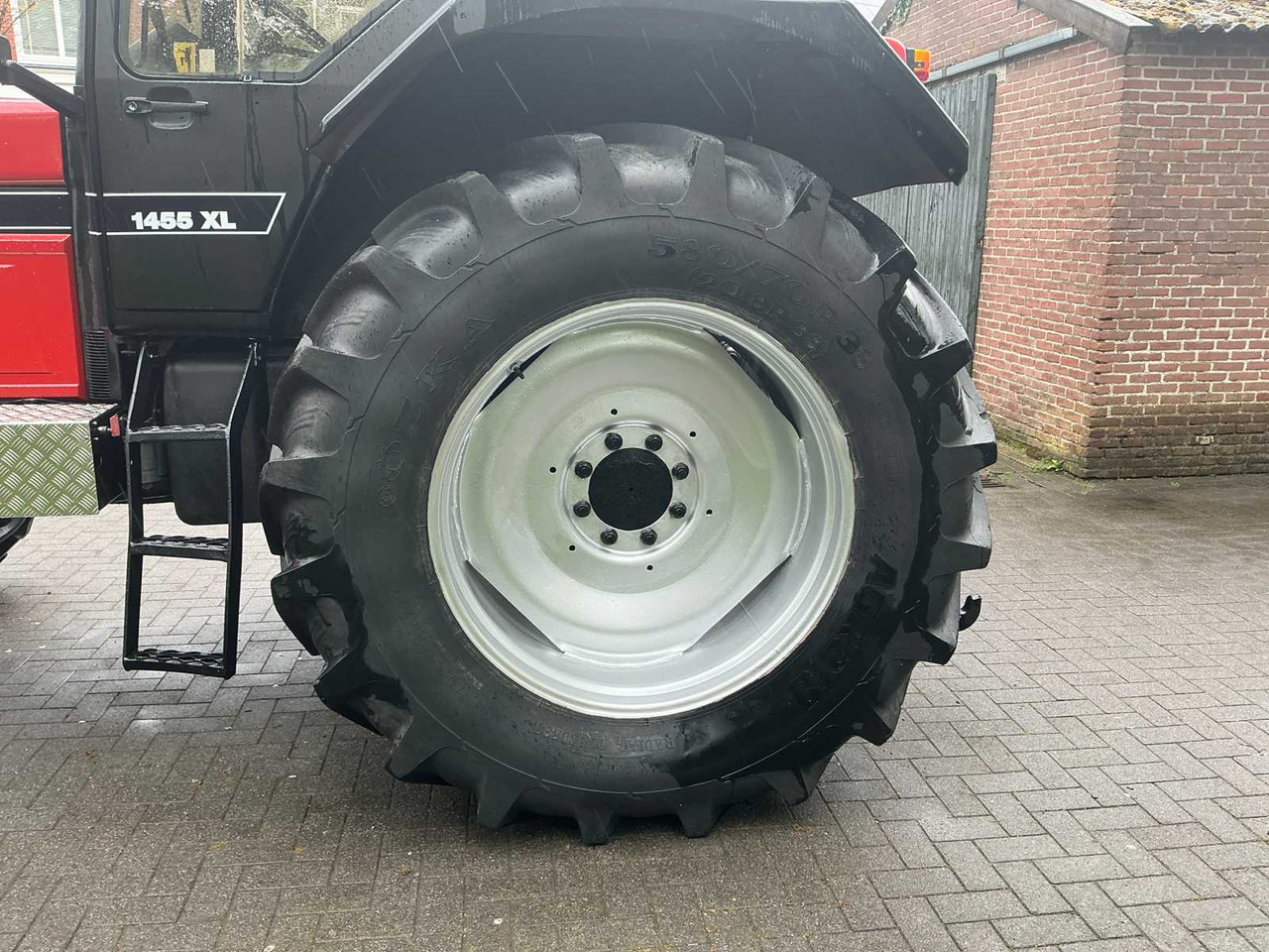 Tracteur agricole Case International 1455XL