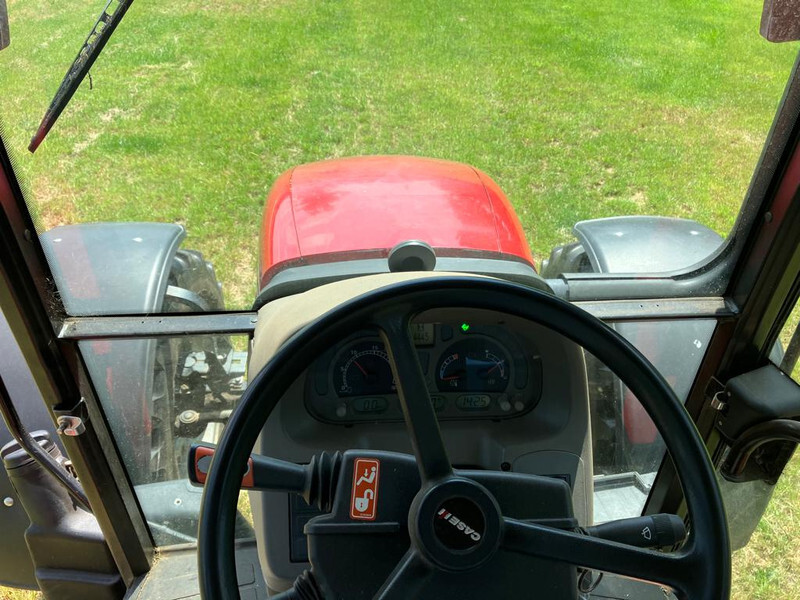 Tracteur agricole Case JXU85