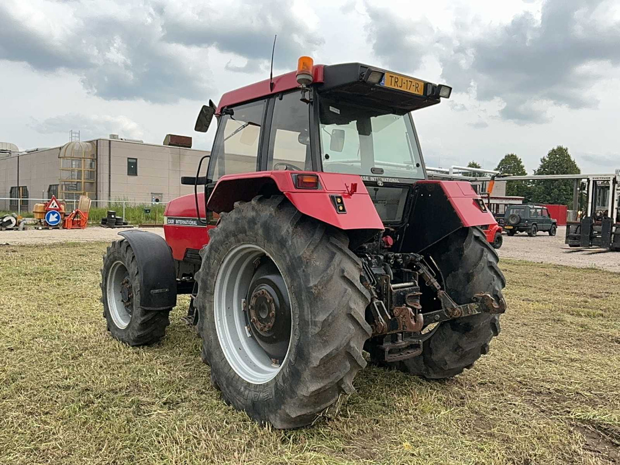 Tracteur agricole Case international 5130