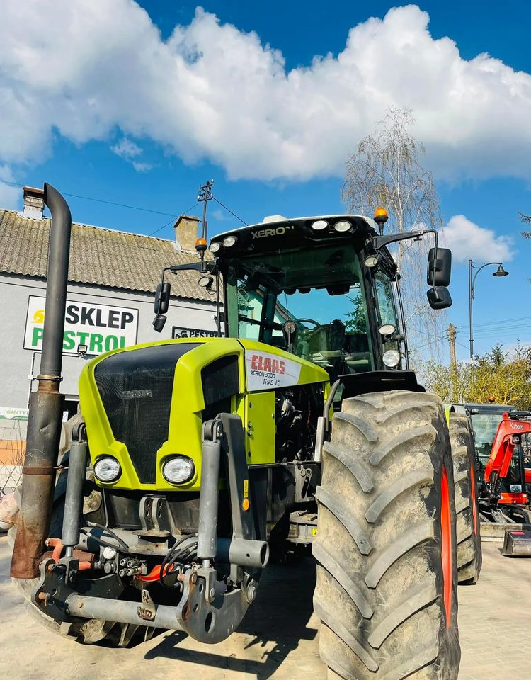 Tracteur agricole Claas 3800 TRAC VC