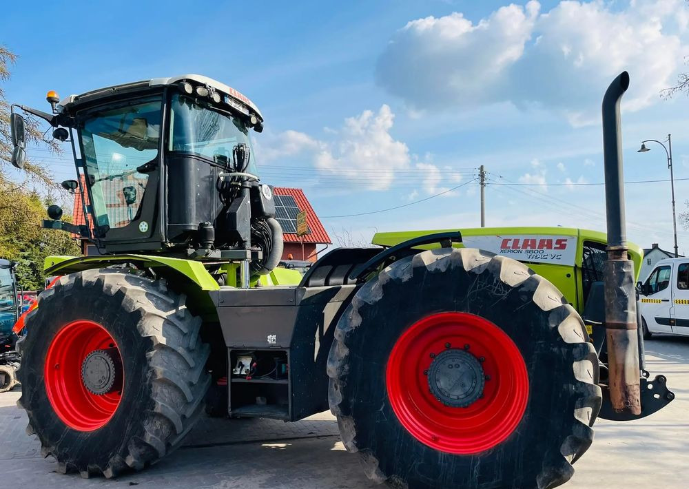 Tracteur agricole Claas 3800 TRAC VC