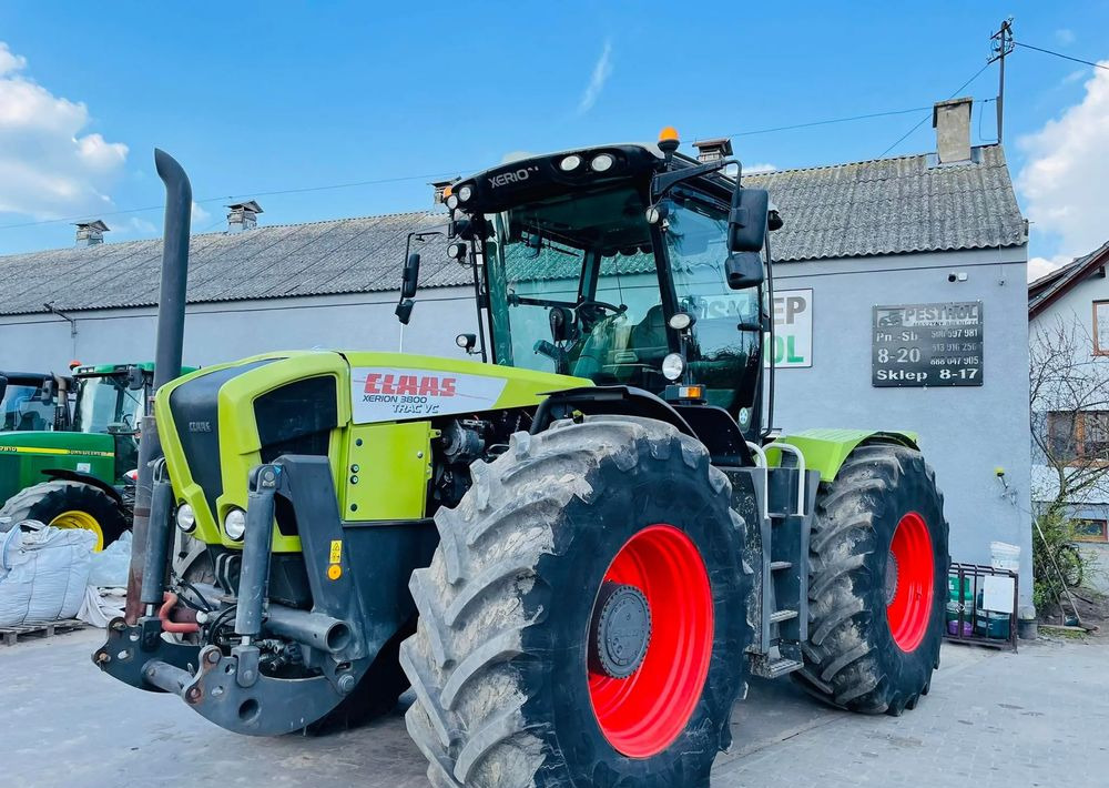 Tracteur agricole Claas 3800 TRAC VC