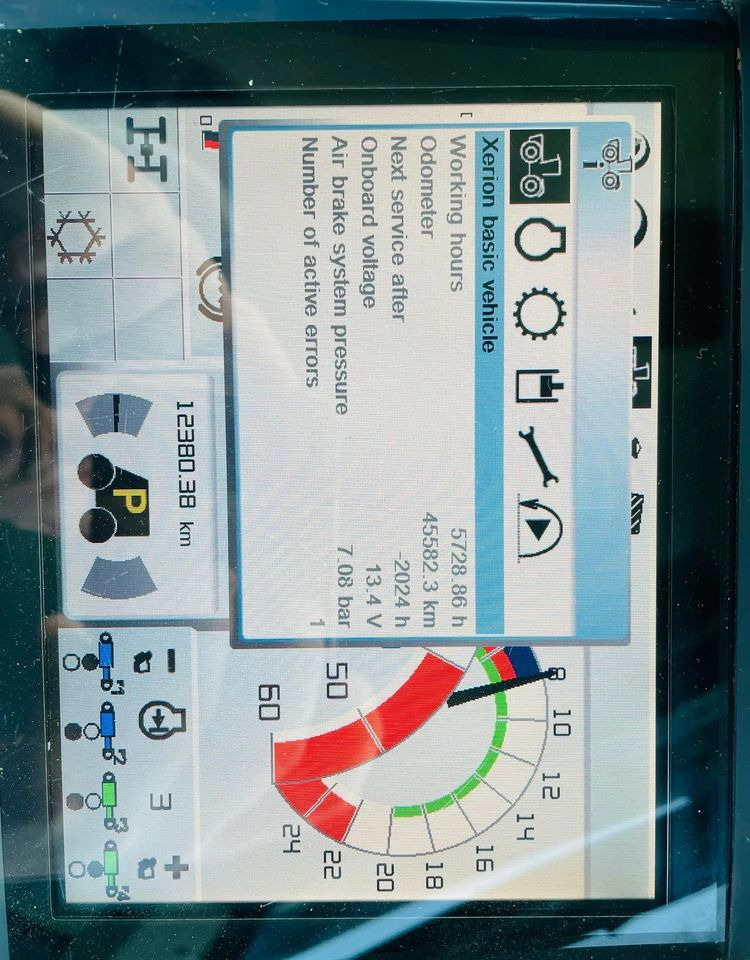 Tracteur agricole Claas 3800 TRAC VC