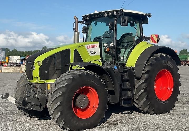 Tracteur agricole Claas 930 Axion Cmatic