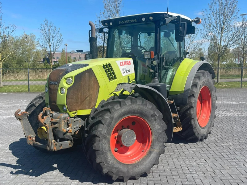 Tracteur agricole Claas ARION 640 | FRONT PTO | FRONT AND REAR LICKAGE | 50KM/H