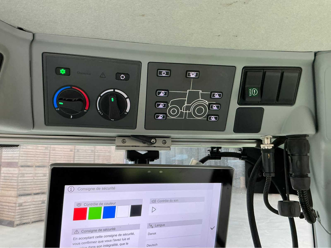 Tracteur agricole Claas ARION 660