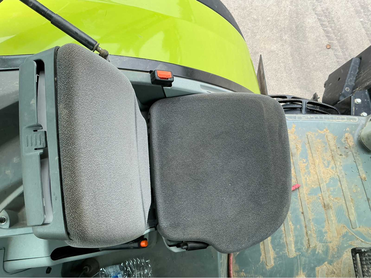 Tracteur agricole Claas ARION 660