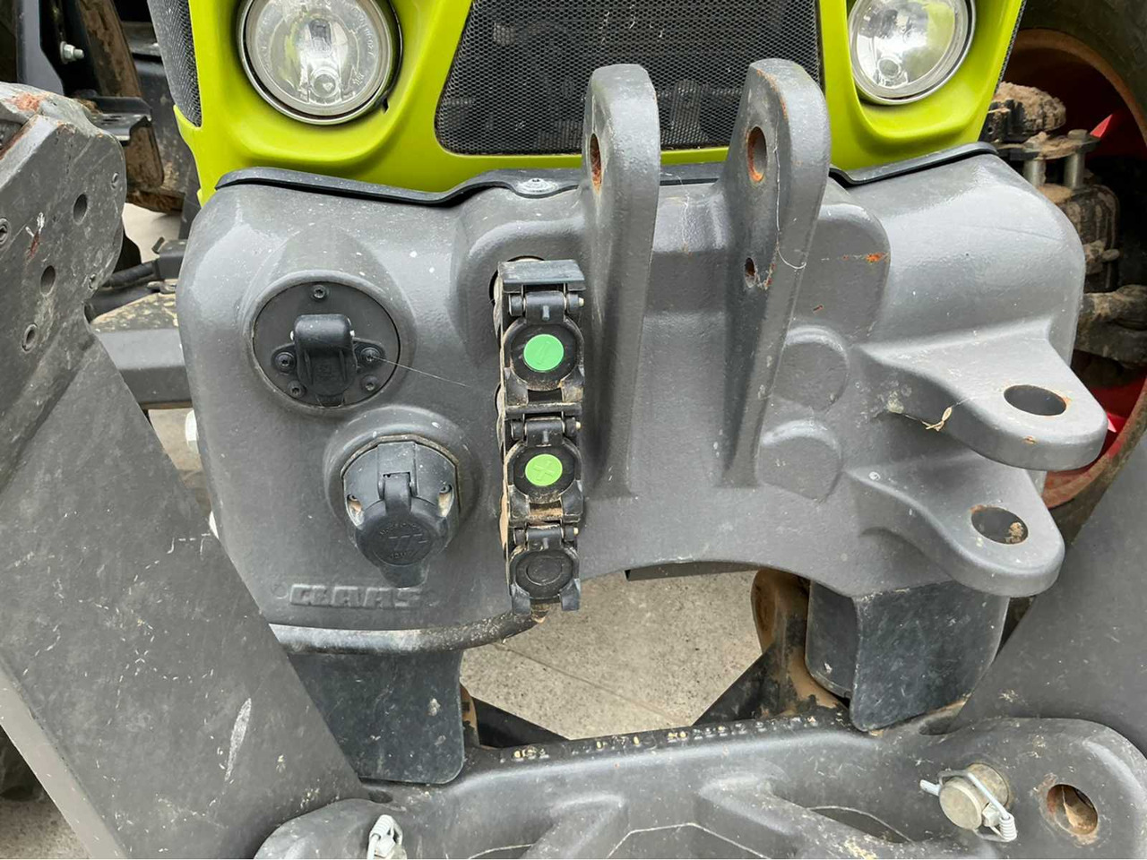 Tracteur agricole Claas ARION 660