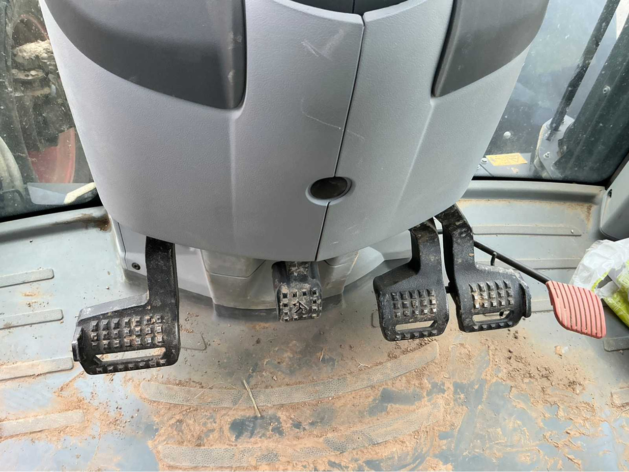 Tracteur agricole Claas ARION 660