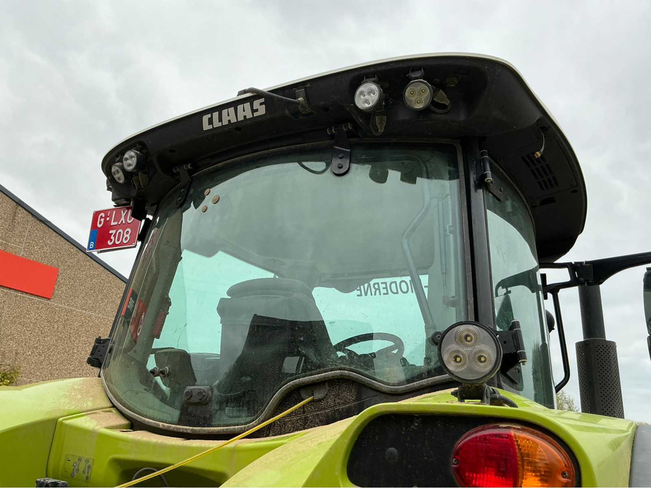 Tracteur agricole Claas ARION 660